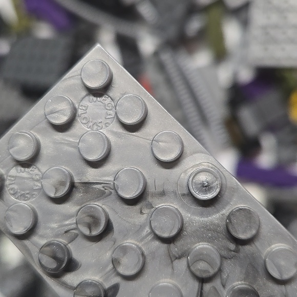 MEGA BLOCKS LOT - 13 Oz. Mixed Blocks Bricks Tires Slants Tubes Replacements - Picture 16 of 16